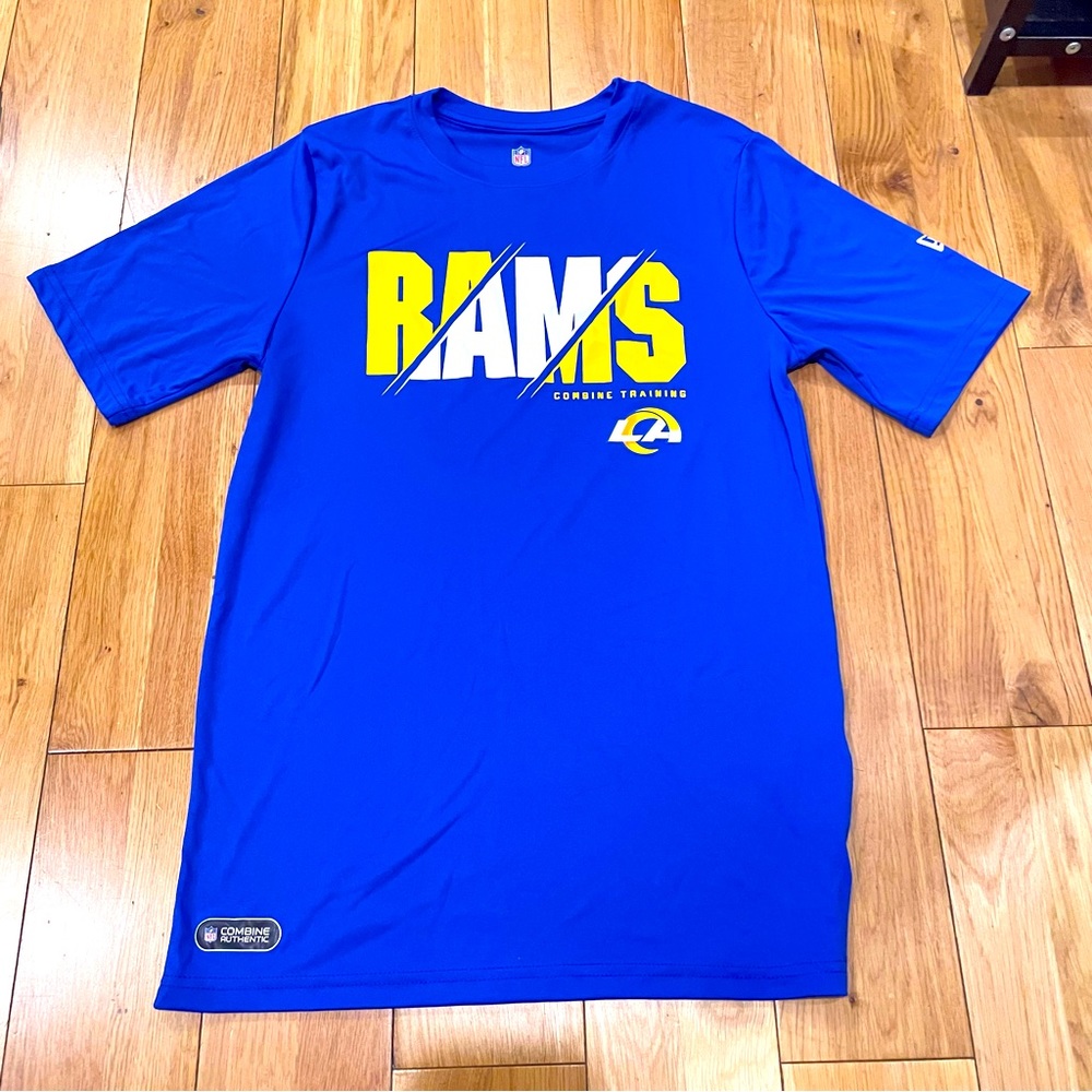 Rams T-shirt Dri fit
Draft combine 
LAR
Men’s small
